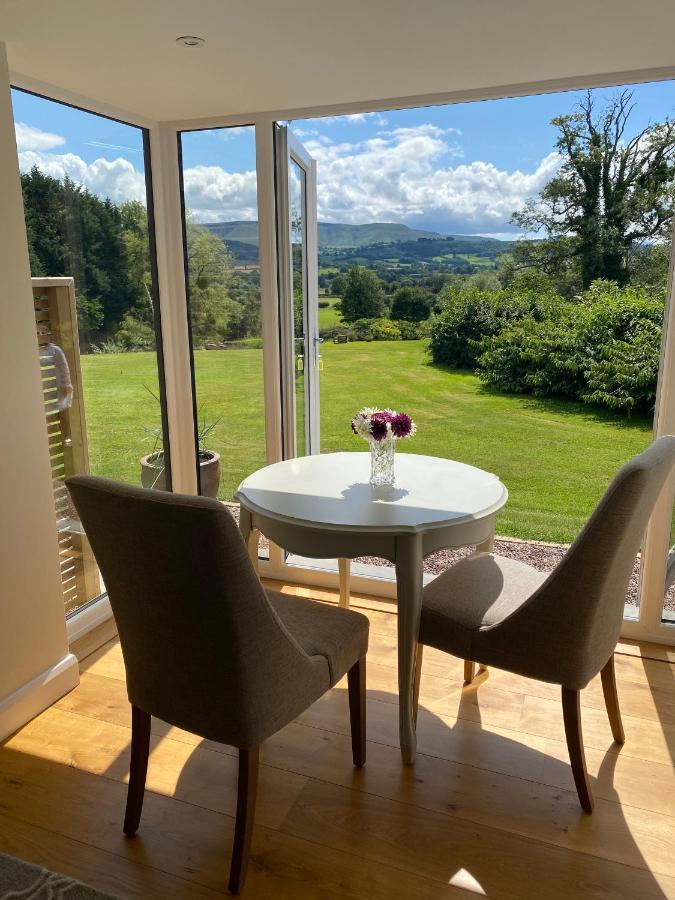 Cwmbach Lodge Luxury B&B Glasbury Εξωτερικό φωτογραφία