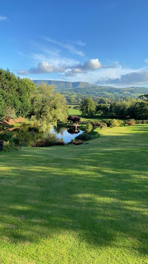Cwmbach Lodge Luxury B&B Glasbury Εξωτερικό φωτογραφία